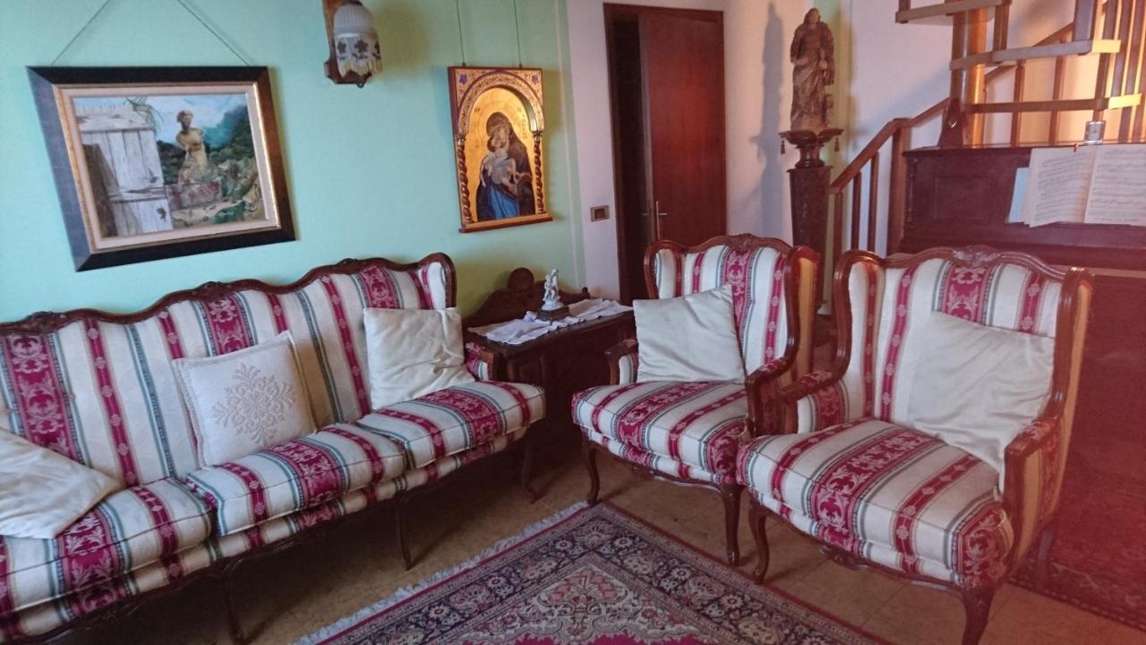 B&B Da Paolo Con Vista Lago Di Garda Сан-Дзено-ди-Монтанья Экстерьер фото