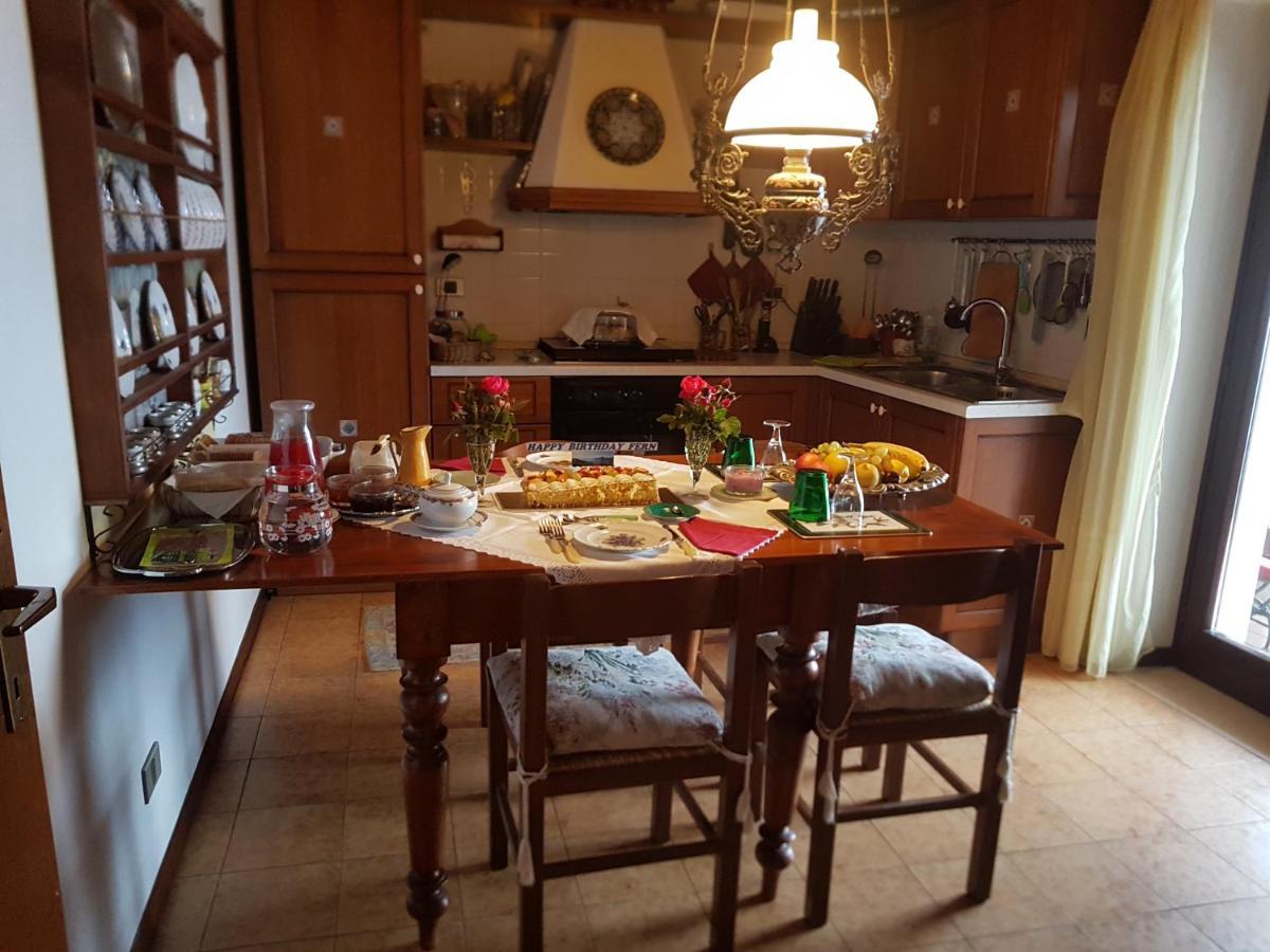 B&B Da Paolo Con Vista Lago Di Garda Сан-Дзено-ди-Монтанья Экстерьер фото