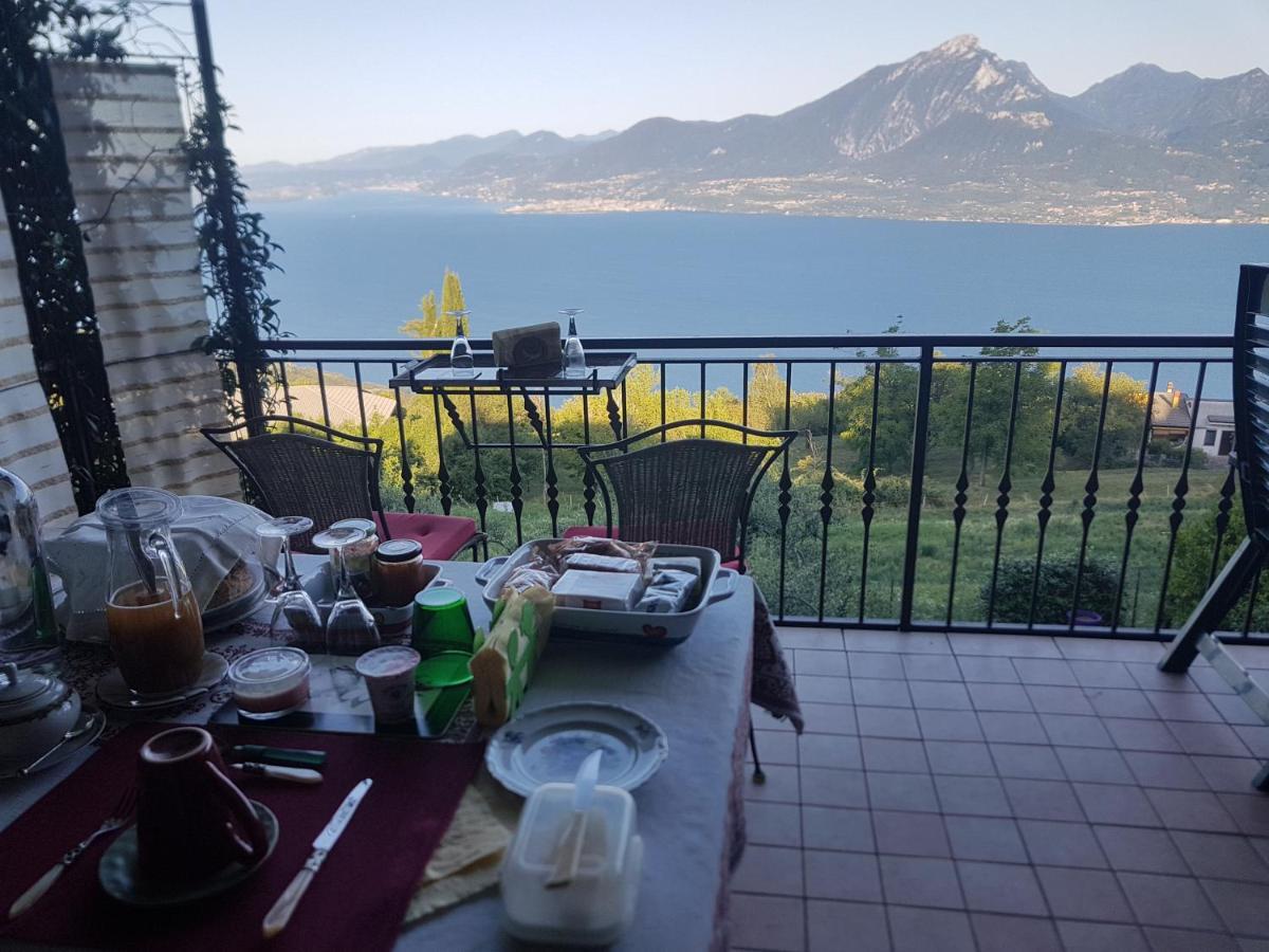 B&B Da Paolo Con Vista Lago Di Garda Сан-Дзено-ди-Монтанья Экстерьер фото