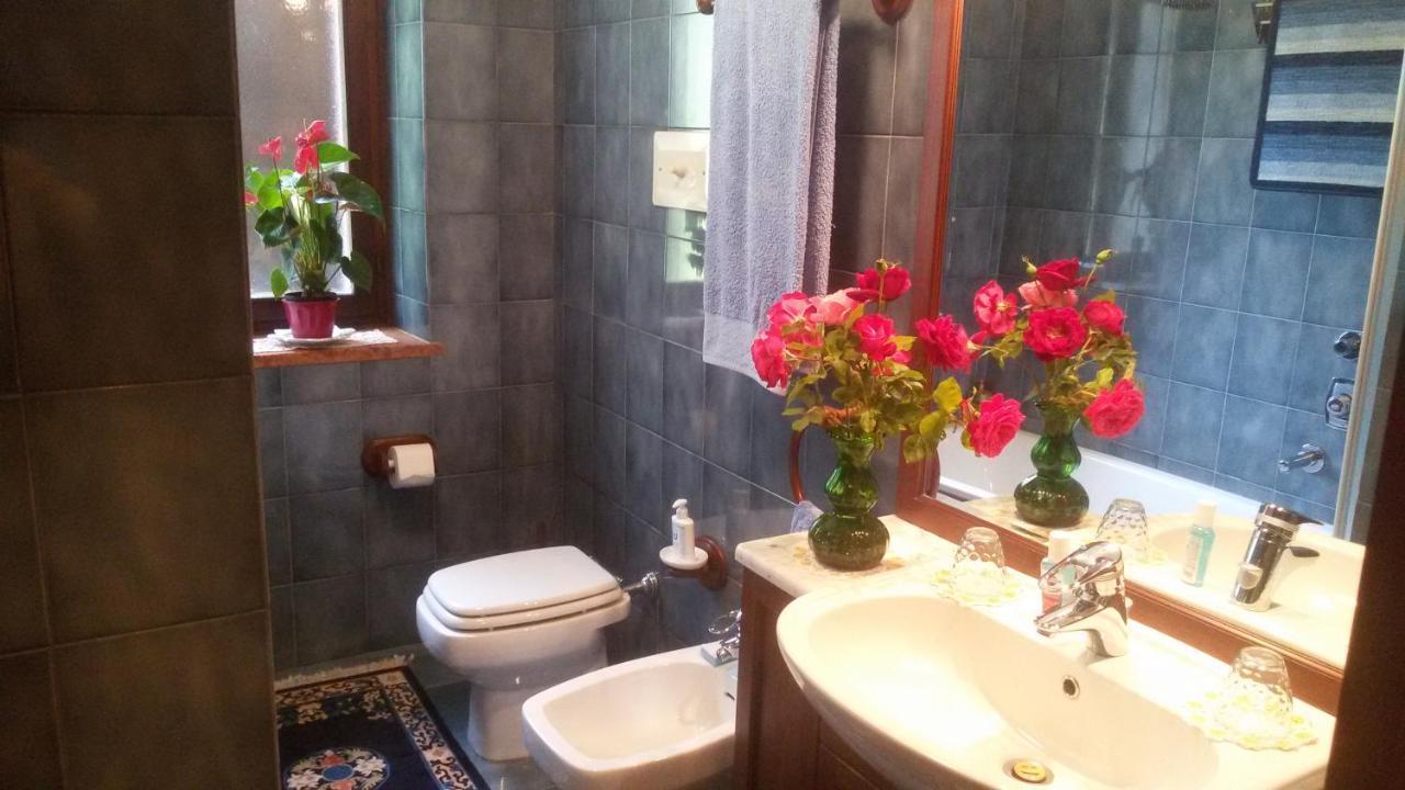 B&B Da Paolo Con Vista Lago Di Garda Сан-Дзено-ди-Монтанья Экстерьер фото