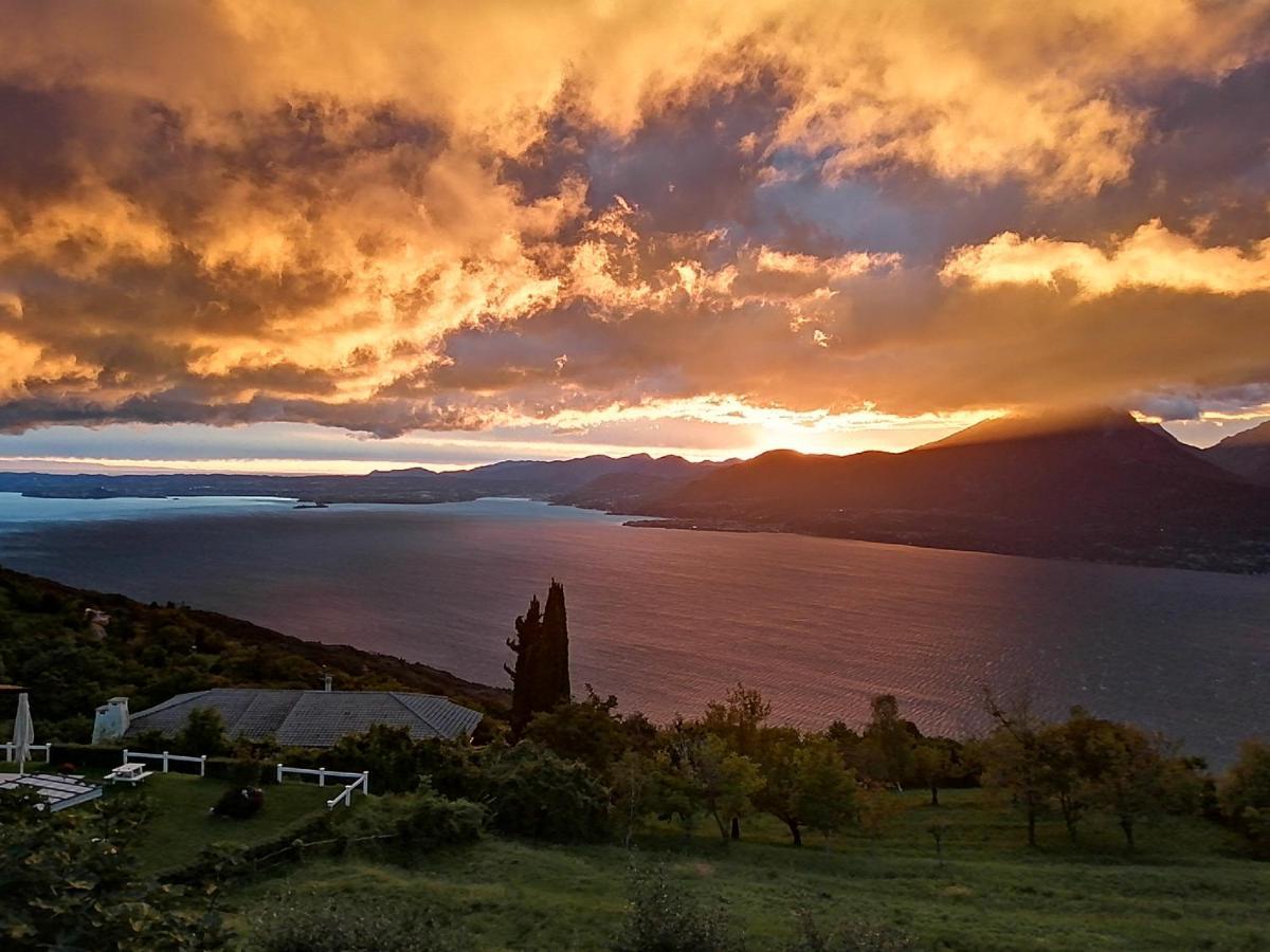 B&B Da Paolo Con Vista Lago Di Garda Сан-Дзено-ди-Монтанья Экстерьер фото