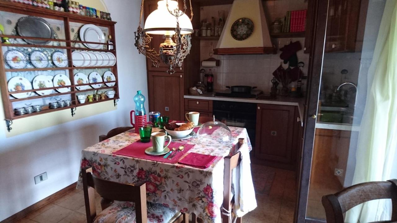 B&B Da Paolo Con Vista Lago Di Garda Сан-Дзено-ди-Монтанья Экстерьер фото