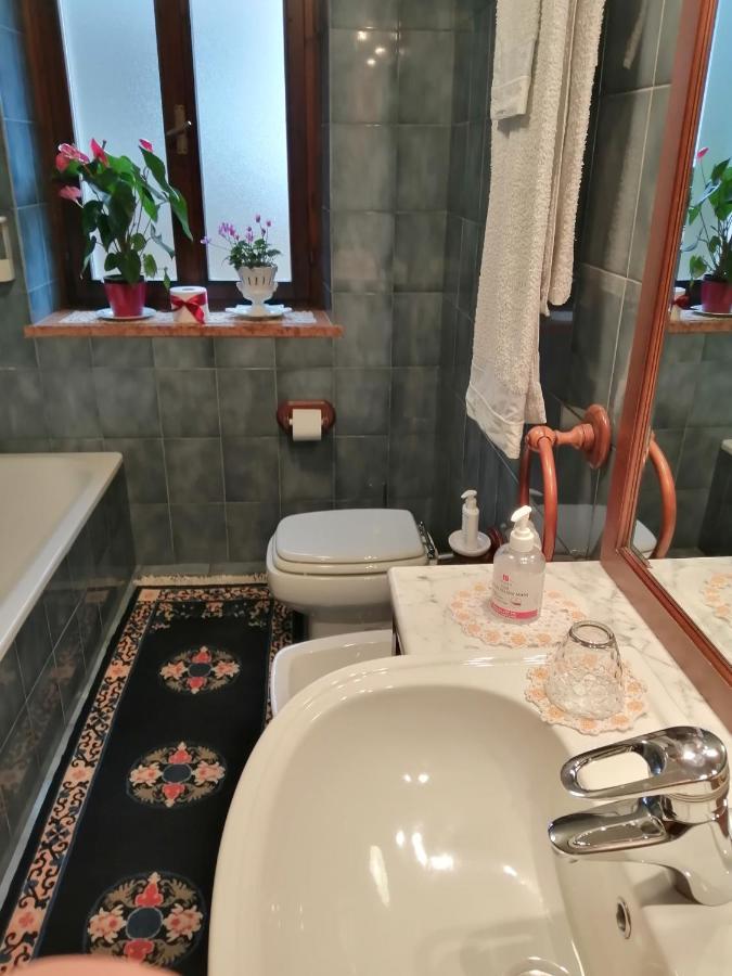 B&B Da Paolo Con Vista Lago Di Garda Сан-Дзено-ди-Монтанья Экстерьер фото