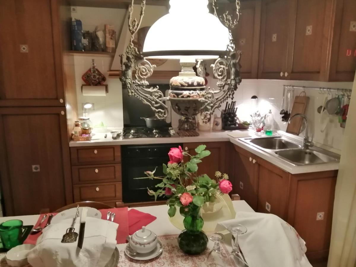 B&B Da Paolo Con Vista Lago Di Garda Сан-Дзено-ди-Монтанья Экстерьер фото