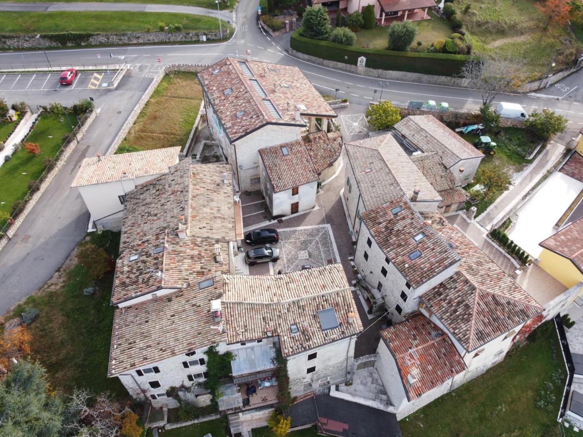 B&B Da Paolo Con Vista Lago Di Garda Сан-Дзено-ди-Монтанья Экстерьер фото