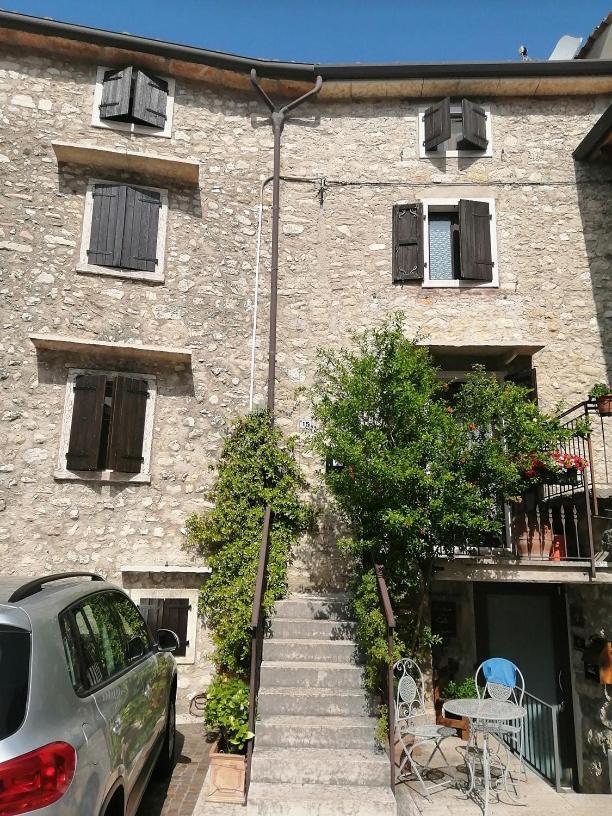 B&B Da Paolo Con Vista Lago Di Garda Сан-Дзено-ди-Монтанья Экстерьер фото